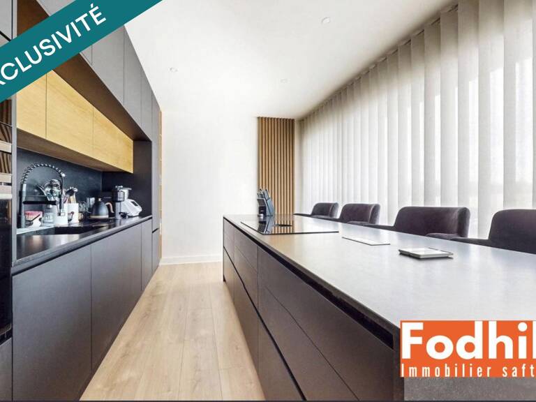 Dernier étage, 5 pièces 118m², entièrement rénové, vue dégagée, T10 — photo 1