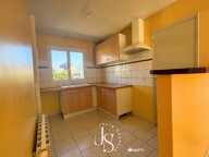 Maison de plain-pied, garage et buanderie, jardin clos — photo 3