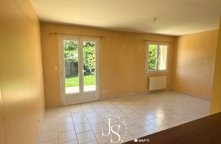 Maison de plain-pied, garage et buanderie, jardin clos — photo 4