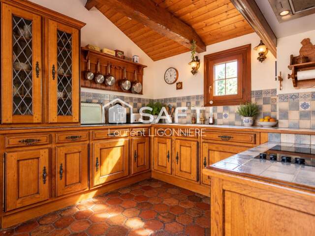 Plain-pied atypique et pièce de vie de 68 m² — photo du bien