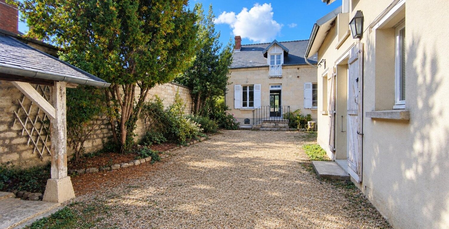 UN CADRE PRIVILÉGIÉ - LE CHARME DE L'ANCIEN - BEAU POTENTIEL — photo 1