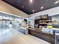 Hénin-Beaumont : local commercial de 563 m² en emplacement visibilité maximale — photo 4