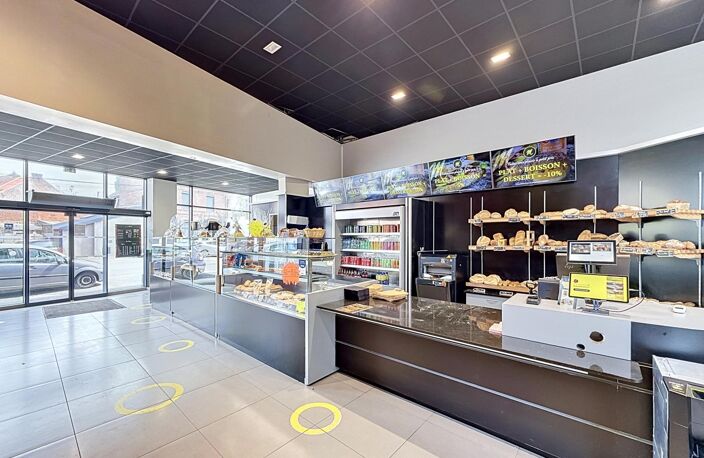 Hénin-Beaumont : local commercial de 563 m² en emplacement visibilité maximale — photo 4