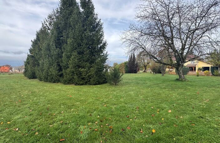 Terrain calme idéalement situé. — photo 4