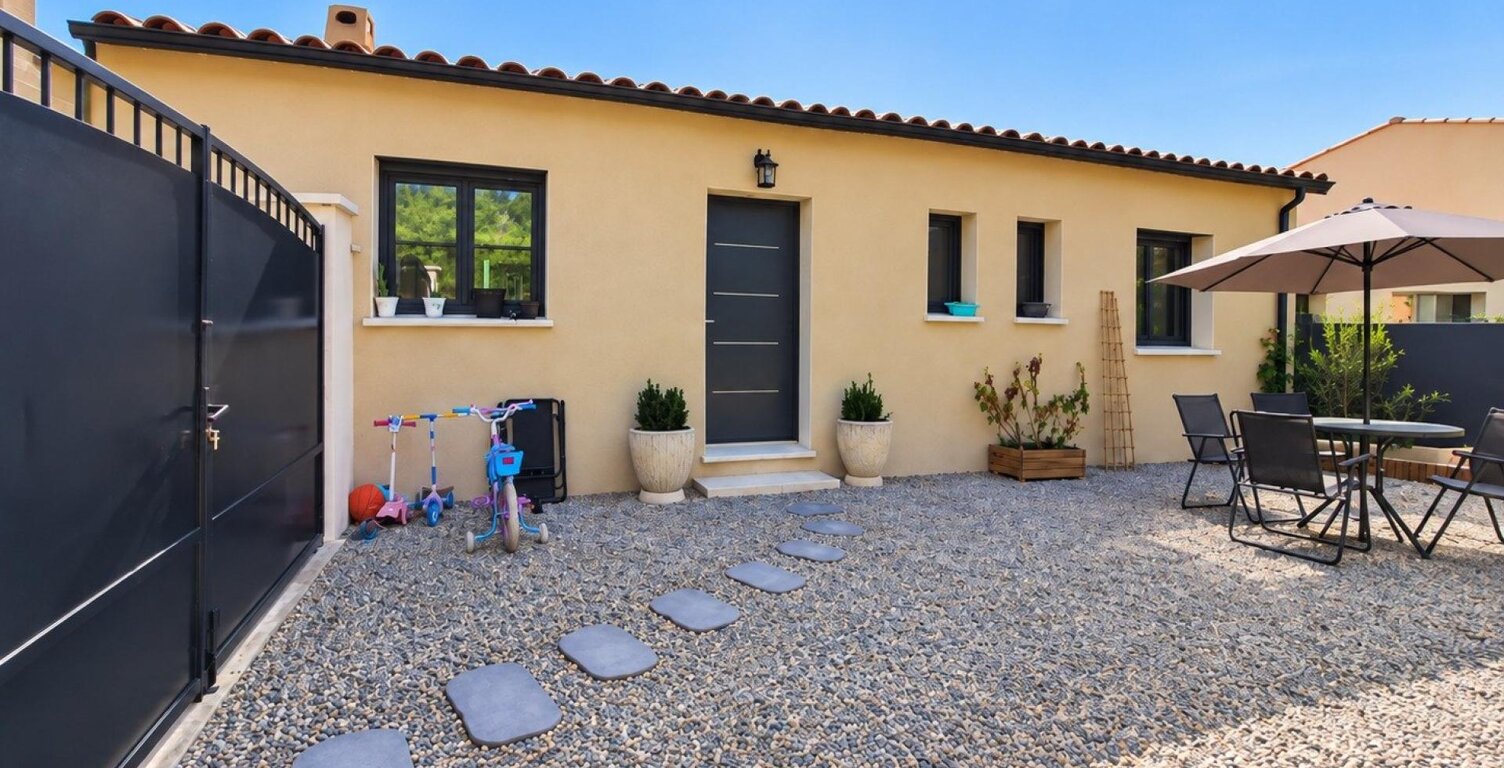 Plain-pied 2025, état neuf, 3 chambres, garage — photo 1