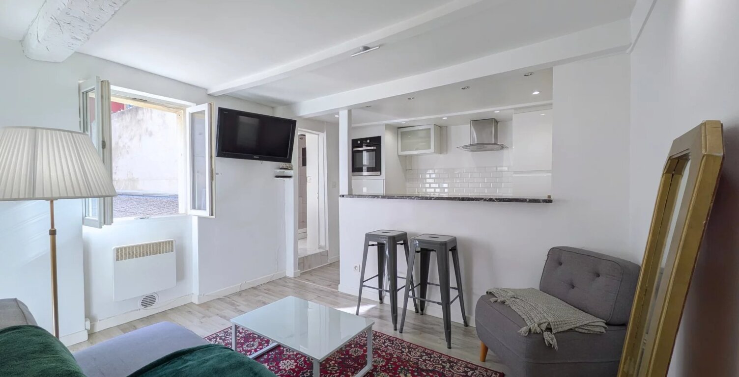 NICE - LE PORT - Appartement 2 pièces à deux pas du Port — photo 1