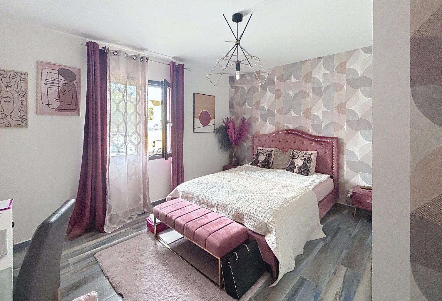Besançon  Ensemble immobilier 3 logements  341 m²  terrain 1 054 m² — photo 1