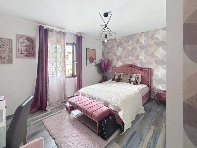 Besançon  Ensemble immobilier 3 logements  341 m²  terrain 1 054 m² — photo du bien