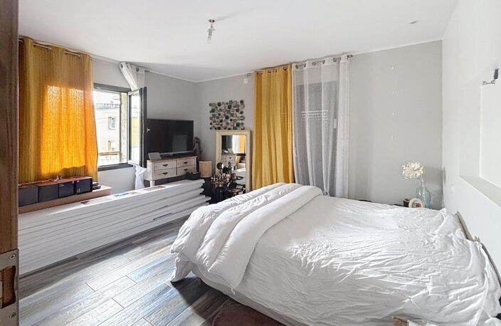 Besançon  Ensemble immobilier 3 logements  341 m²  terrain 1 054 m² — photo 2