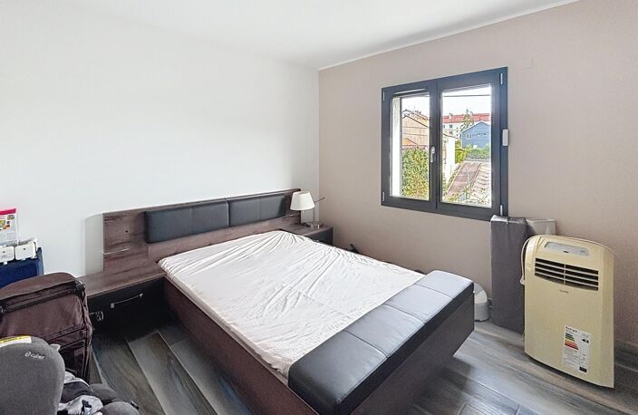 Besançon  Ensemble immobilier 3 logements  341 m²  terrain 1 054 m² — photo 3