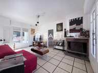 Immeuble 189 m² : maison T2, 2 locaux pro, Apt T3 — photo 2