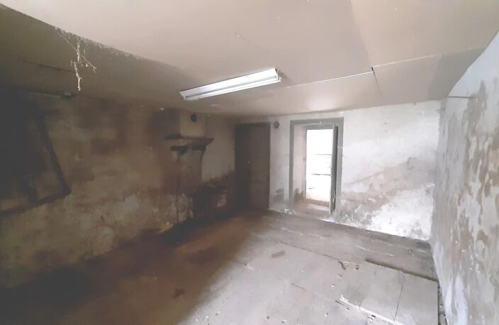 Maison de village à renover — photo 3