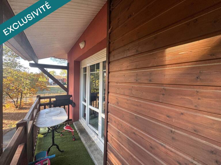 Appartement T3 de 54 m² avec un balcon et deux places de parking — photo 1