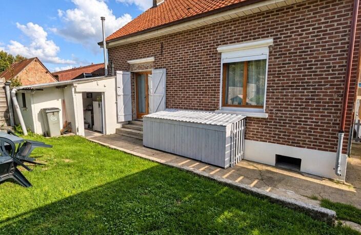 Maison à Cahon de 101 m² offrant 3 chambres dont une de plain-pied avec un terrain de 904m2. — photo 3