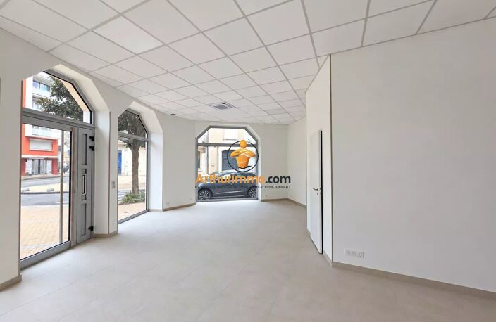 Local commercial lumineux au centre de Tarbes — photo 2