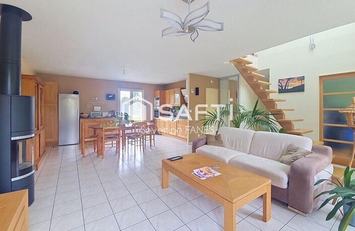 MAISON 141 M² A MONTEROLIER — photo 2