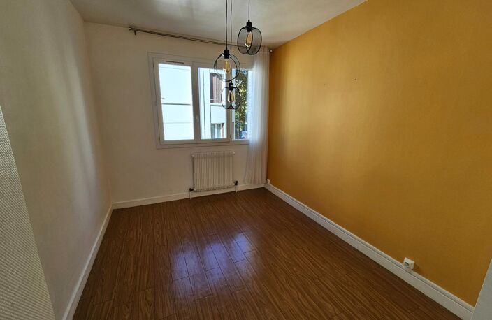 Appartement F4 69 m² situé à 200 m du plan d' eau avec garage — photo 5