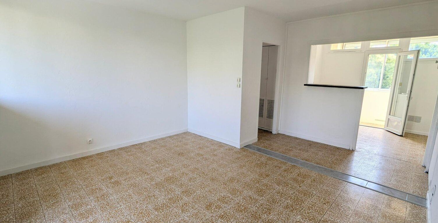 Appartement 4 pièces avec garage et cave — photo 1