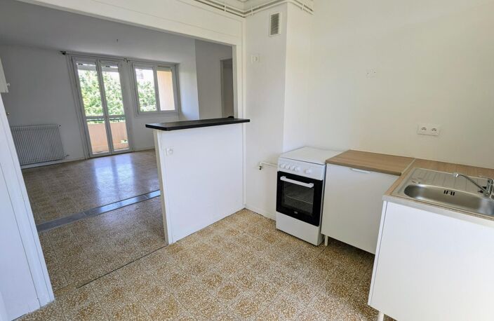 Appartement 4 pièces avec garage et cave — photo 2