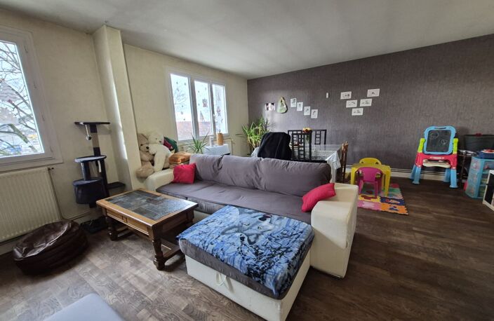3 Pièces LOUE avec garage, cave et grenier — photo 2