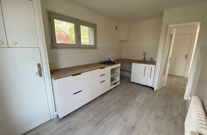 Maison sur les hauteurs — photo 2