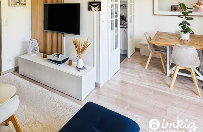 T4 rénové de 86 m² – Dernier étage – Balcon — photo 2