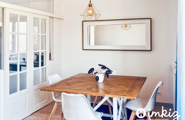 T4 rénové de 86 m² – Dernier étage – Balcon — photo 3