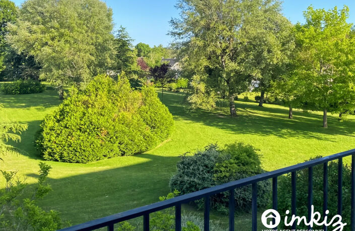 T4 rénové de 86 m² – Dernier étage – Balcon — photo 4
