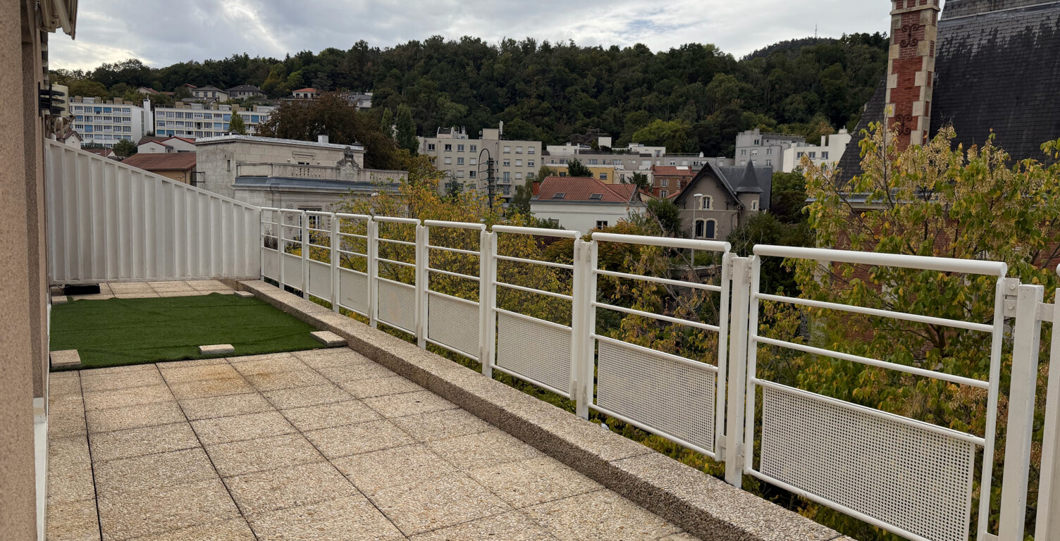 Superbe T3 avec terrasse Garage et vue — photo 1