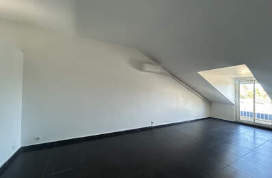 A LOUER APPARTEMENT T3 SAINT-PIERRE - GRAND BOIS — photo du bien