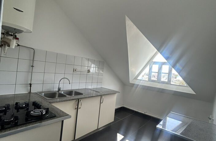 A LOUER APPARTEMENT T3 SAINT-PIERRE - GRAND BOIS — photo 4