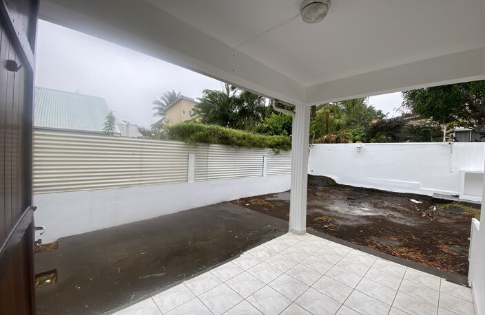 A LOUER VILLA F4 À SAINT-PIERRE - LIGNE PARADIS — photo 5