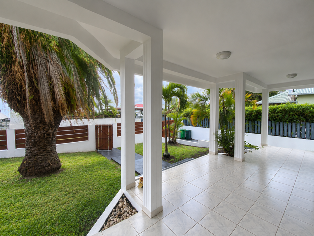 A LOUER VILLA F4 À SAINT-PIERRE - LIGNE PARADIS — photo du bien