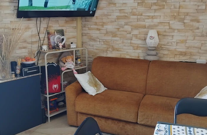 APPARTEMENT AVEC PETITE VUE MER, BALCON ET PARKING PRIVATIF — photo 4