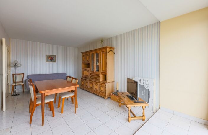 LE KREMLIN-BICÊTRE - 3 PIÈCES - 68 M²- 2 PARKINGS — photo 2