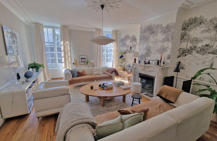 Elégante maison bourgeoise au coeur du quartier historique — photo 3