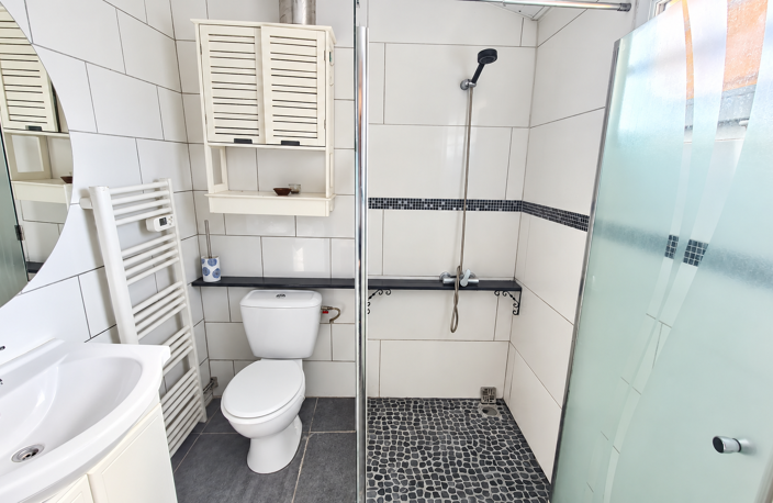 Saint-André-de-Cubzac -- T2 en duplex avec jardin privatif, p — photo 3