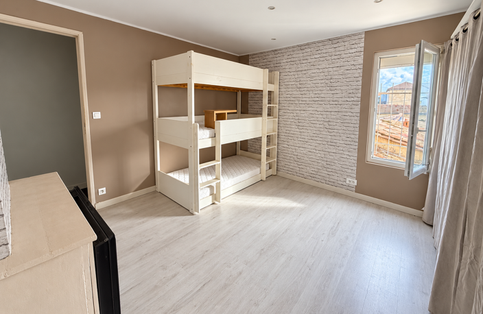 Saint-André-de-Cubzac -- T2 en duplex avec jardin privatif, p — photo 5