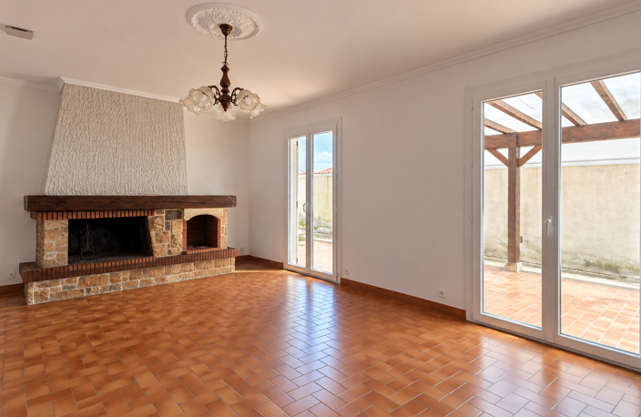 A VENDRE - COLOMBIERS - MAISON PLAIN PIED T5 DE 87 M2 SUR 53 — photo 3