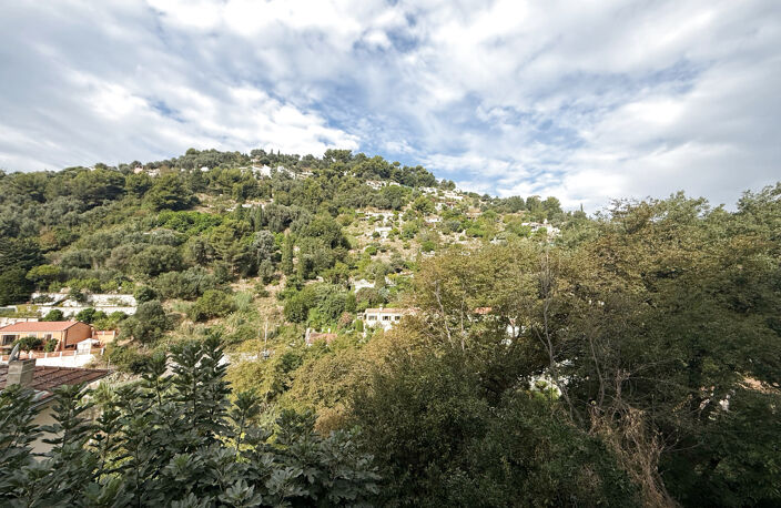 Menton au calme 5 pièces terrasse — photo 2