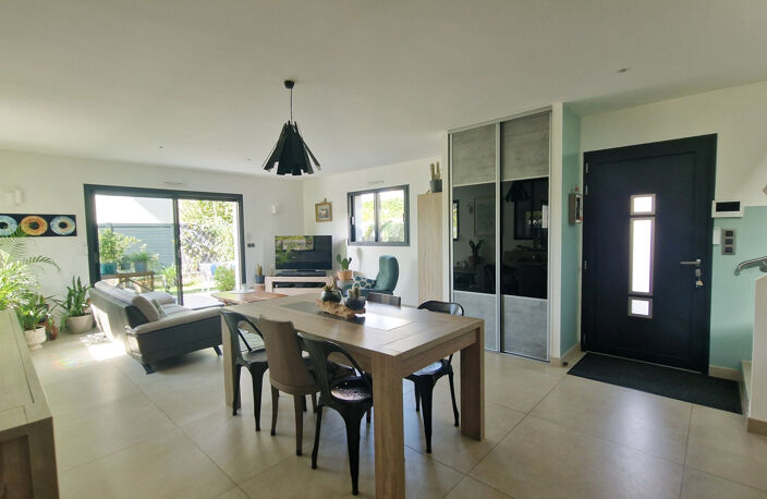 Villa contemporaine à GENAY — photo 5