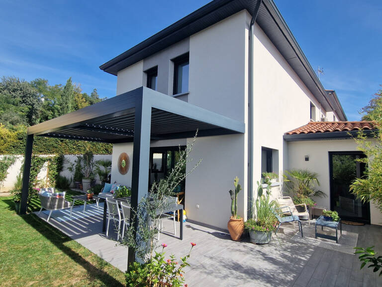 Villa contemporaine à GENAY — photo 1