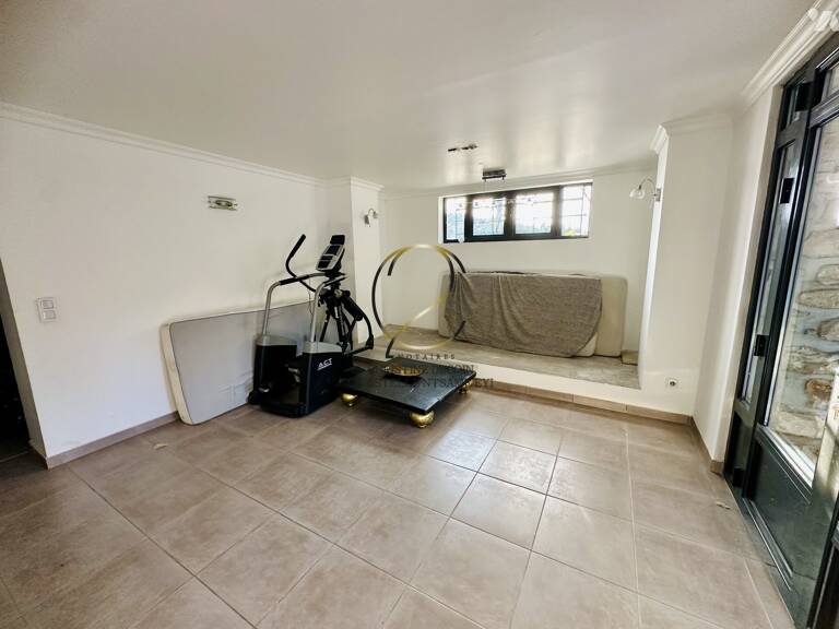 Maison 8 pièces 179 m² — photo 1