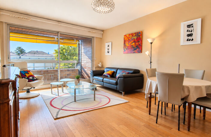 Appartement 80 m² - Ascenseur - Terrasse Sud - Parking sécurisé - Cave — photo 2