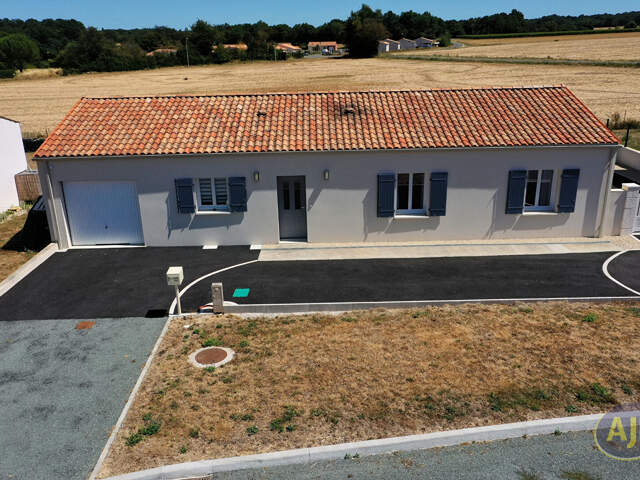 Maison Ecoyeux 5 pièce(s) 103.42 m2 — photo du bien