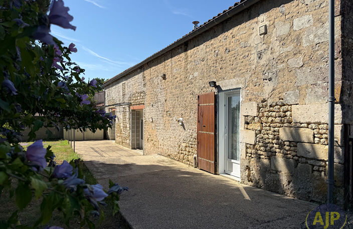 Maison Nieul Les Saintes — photo 2