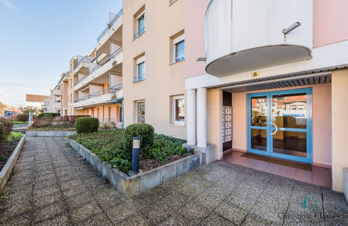 LOCAL PROFESSIONNEL 127.20 m² - OBERNAI CENTRE / RUE DU GÉNÉRAL LECLERC — photo 2