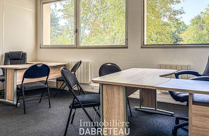 Local d'activité à louer à Dardilly 23 m2 — photo 4