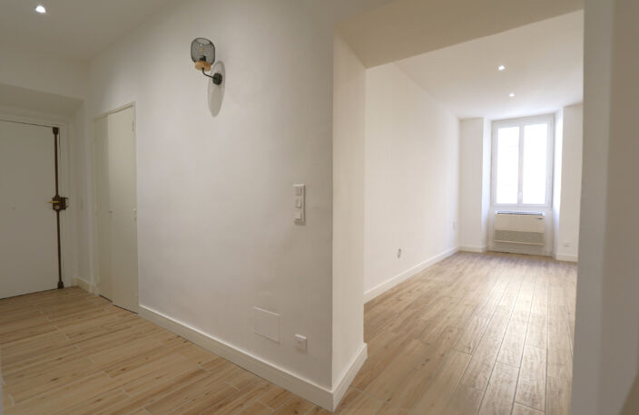 BASTIA - Bvd Paoli - Appt T4 — photo 3