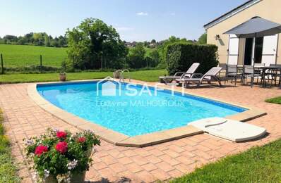 Maison de plein pied, avec piscine, 3 chambres, grand terrain & vue dégagée  Au calme, proche commodités — photo du bien